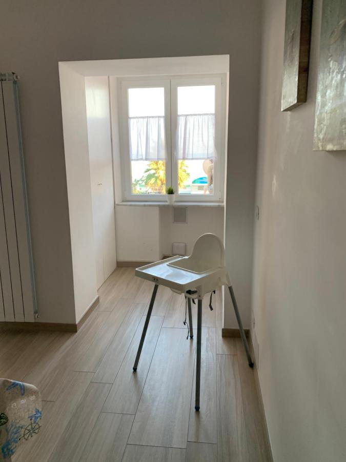 Casa Erika Fronte Mare Leilighet Varazze Eksteriør bilde