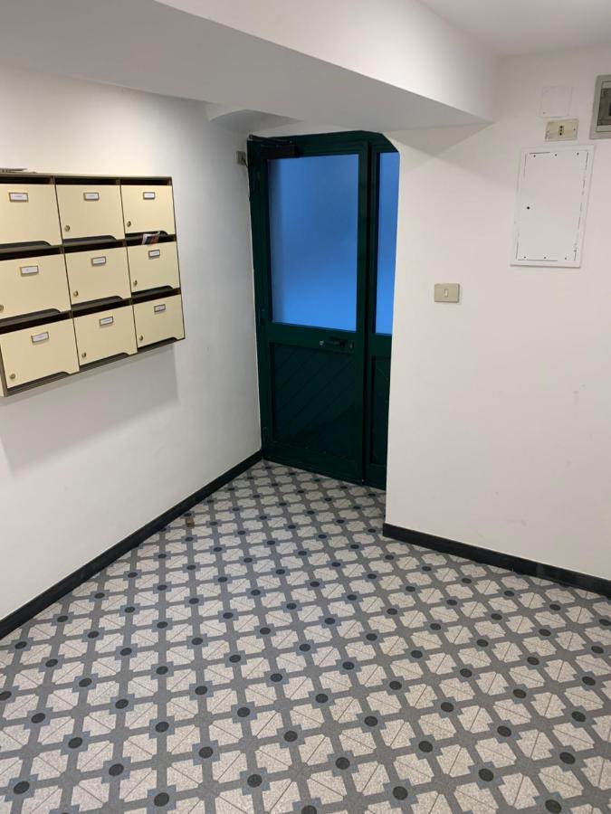 Casa Erika Fronte Mare Leilighet Varazze Eksteriør bilde
